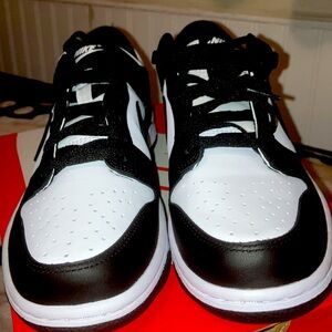 Brand new never wore them